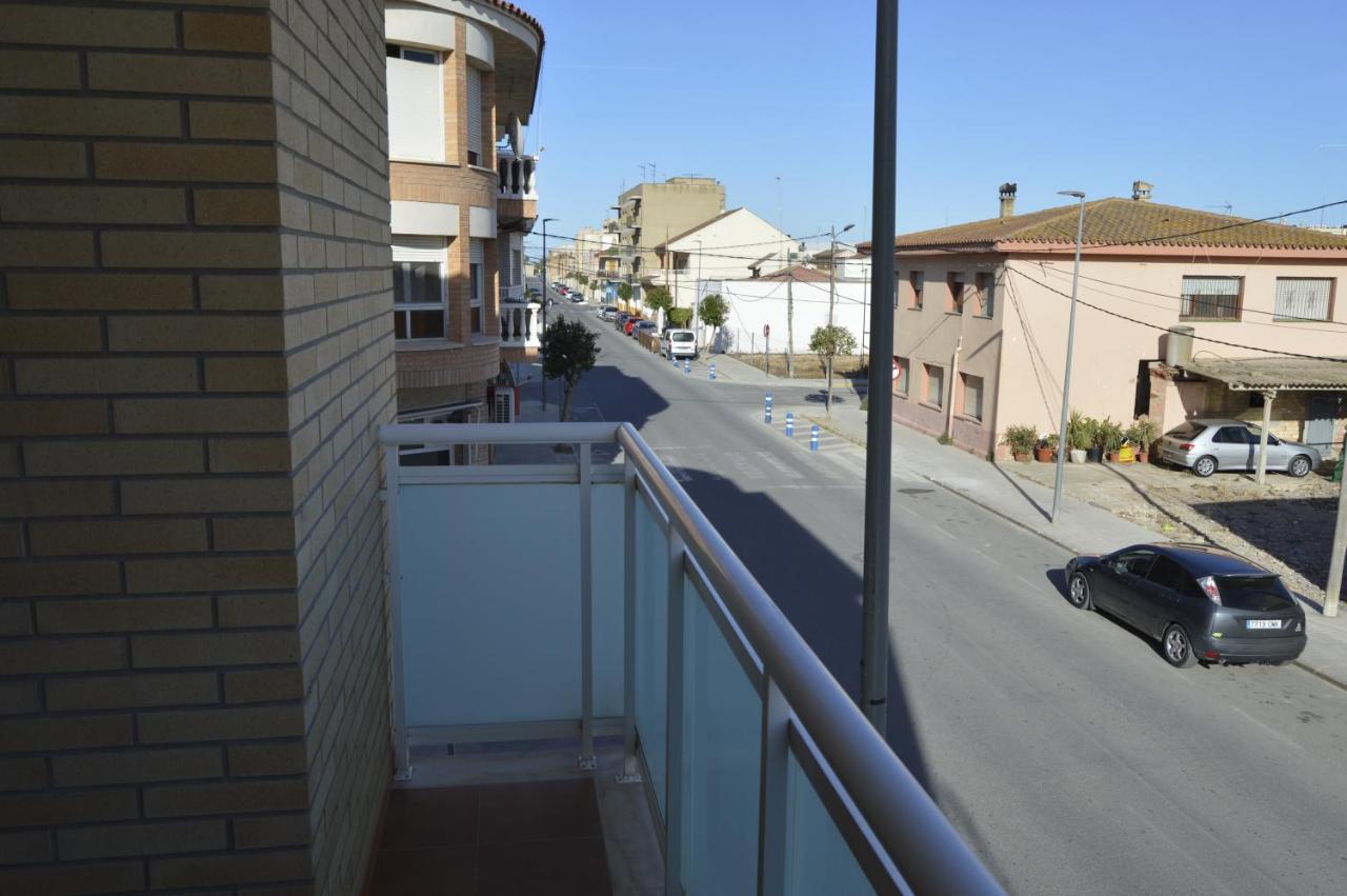 East Wind Apartment *